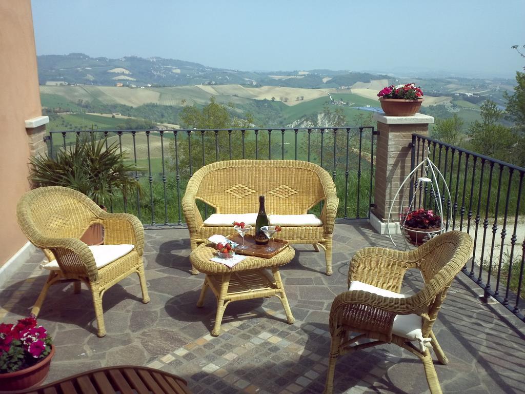 Bed And Breakfast San Martino Castignano Oda fotoğraf
